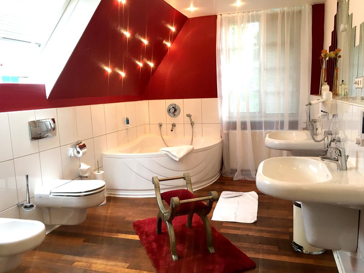 Lilis Kleines Hotel مونستر المظهر الخارجي الصورة